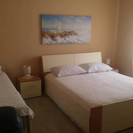 Apartment By The Sea Dinjiska, Pag - 9386 Povljana