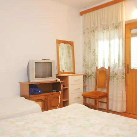 By The Sea Dinjiska, Pag - 9386 Apartment Povljana